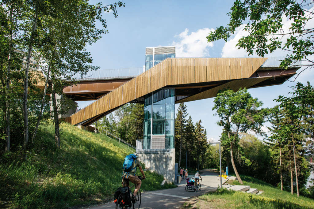 New funicular and lookout connects Edmonton with North Saskatchewan River Valley