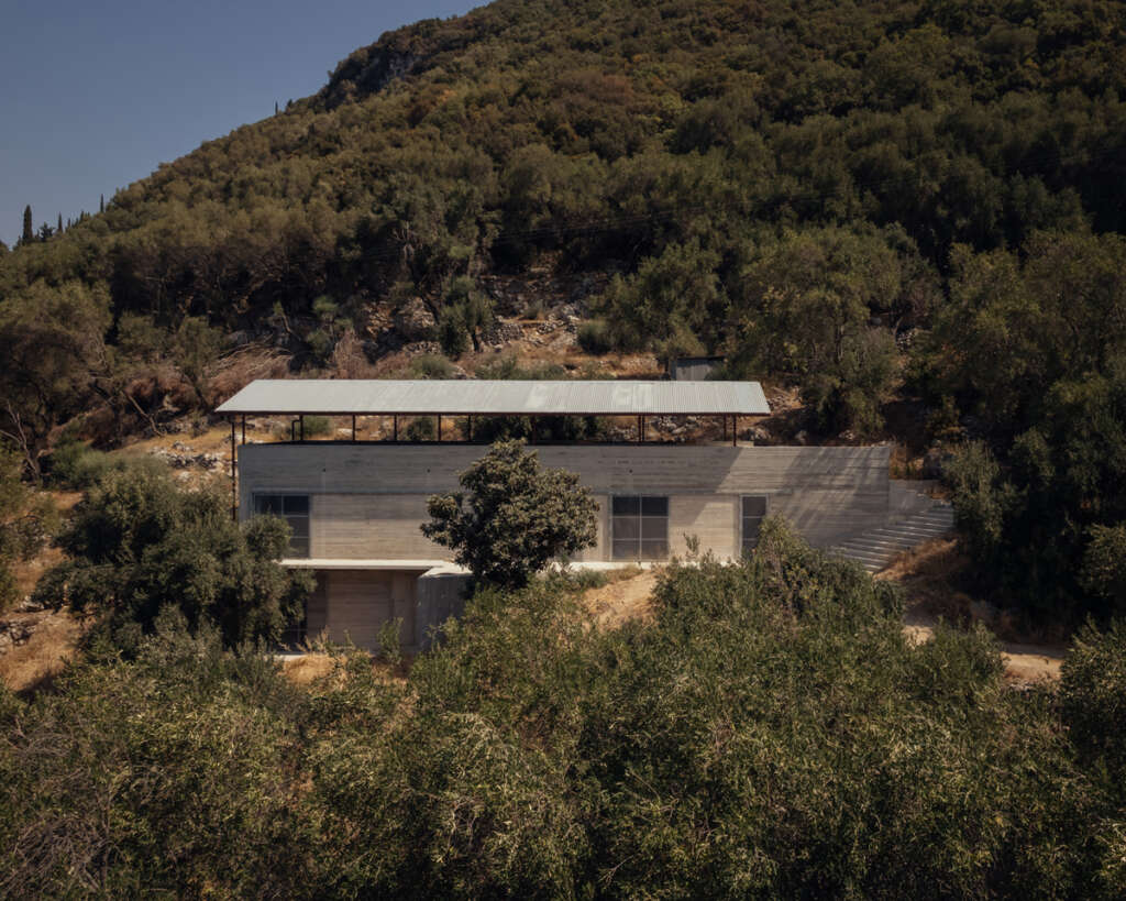 Invisible Studio creates a ‘rough and ready’ rural retreat to suit the climate of the Greek countryside