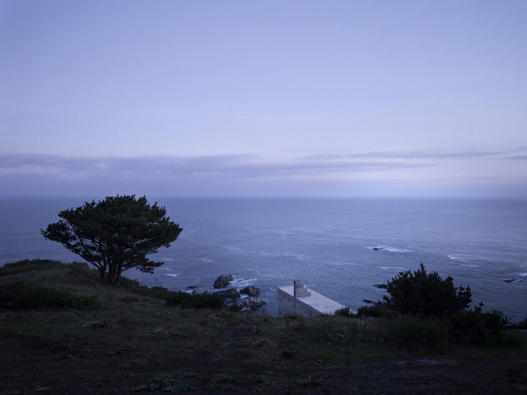Step Into This Concrete Cottage Off the Coast Of Chile