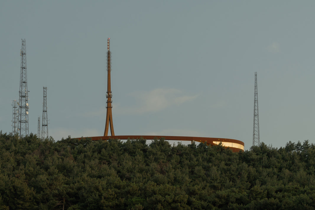 Powerhouse Company offer sneak peek of nearly-completed Anakkale Antenna Tower