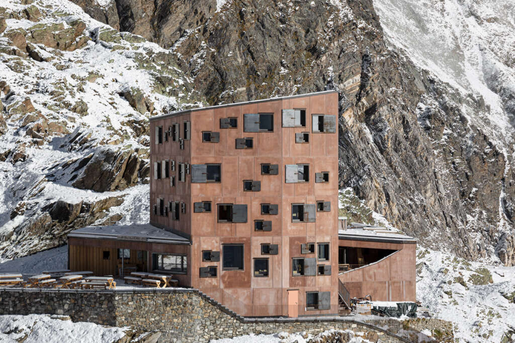 Area Architetti Associati design rugged refuge hut in the South Tyrol