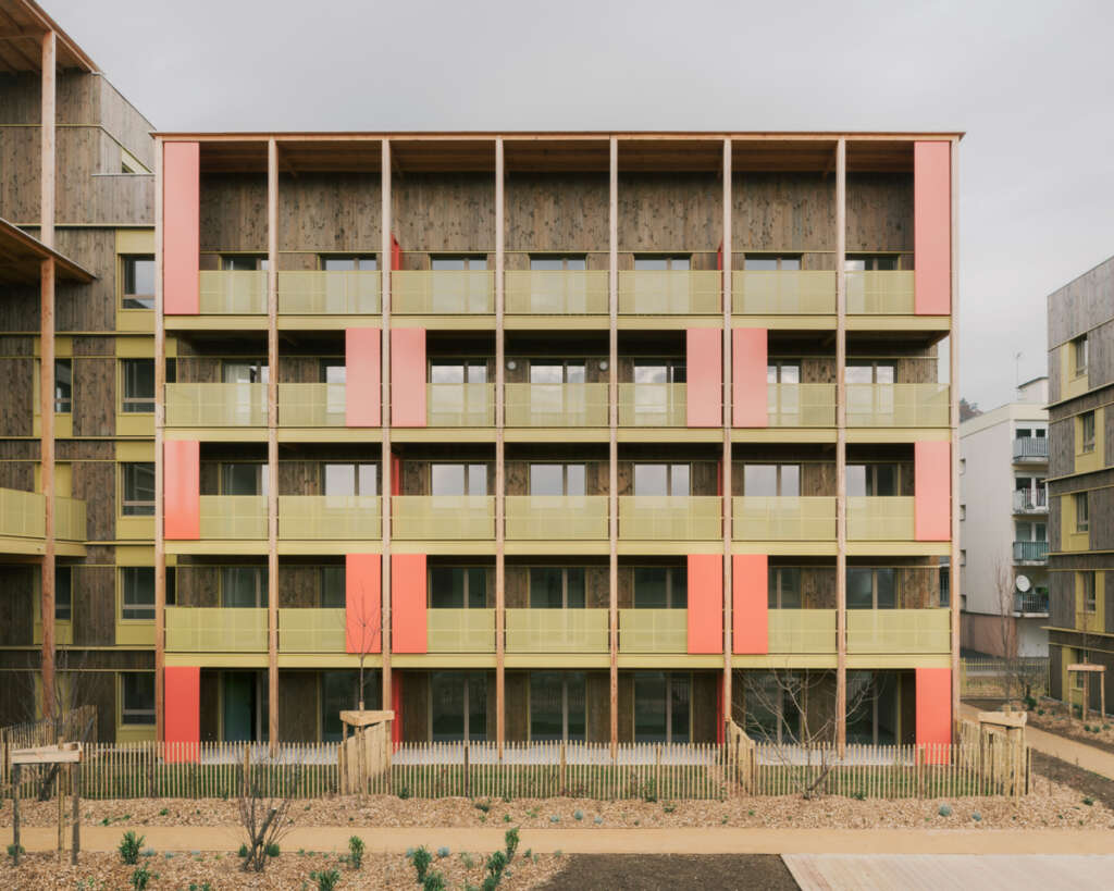 Tectoniques design bioclimatic-informed housing complex in Trévoux, France