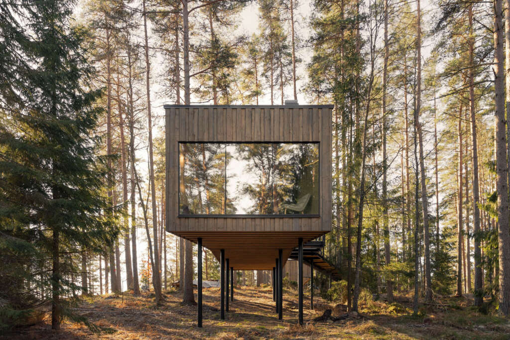 Wingårdhs design floating suites in Småland