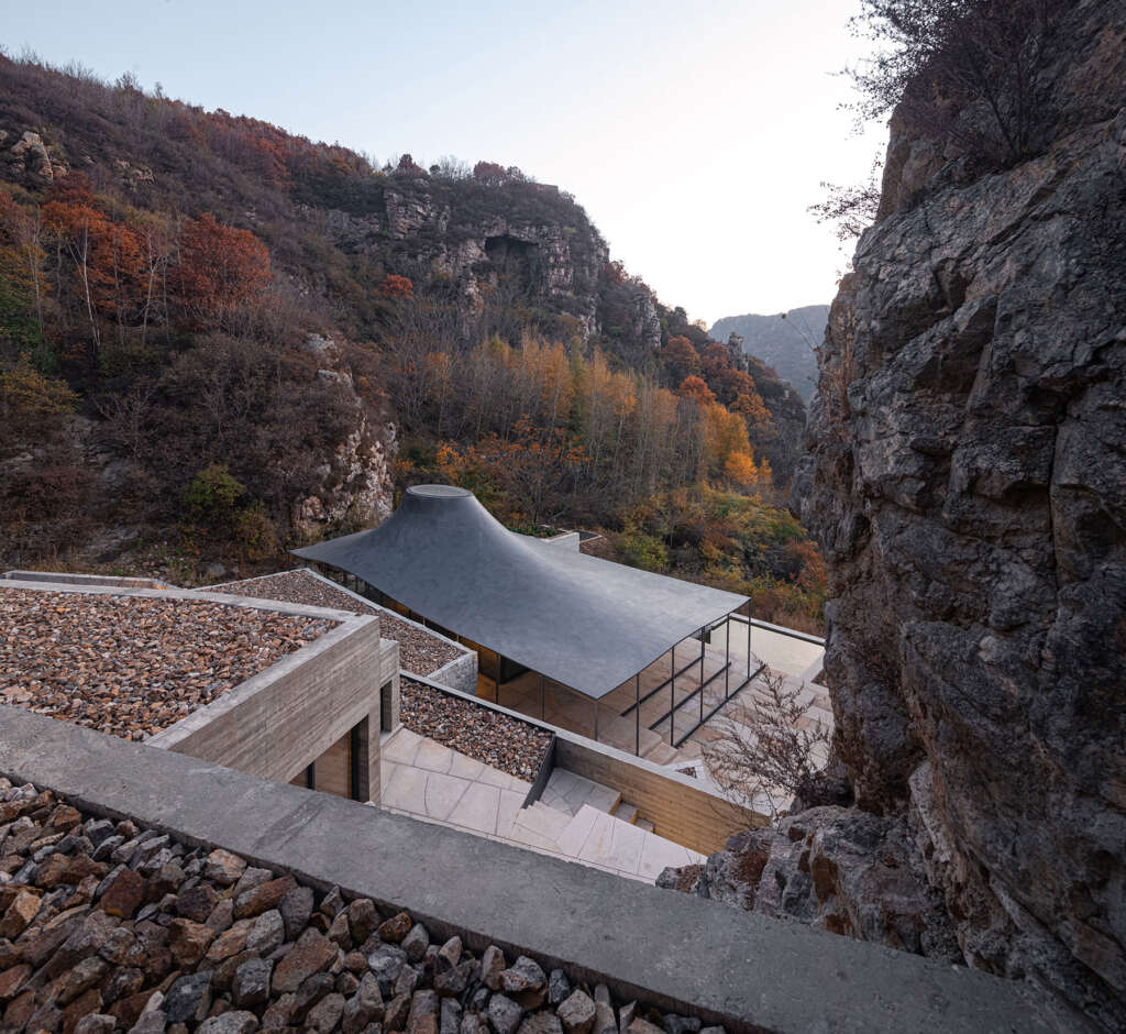 Atelier Deshaus design Upper Cloister in the valley of the Great Wall