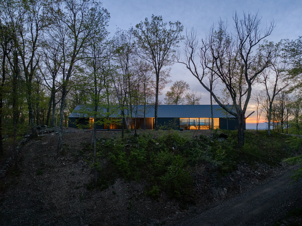 Worrell Yeung completes Ridge House and Barn in upstate New York