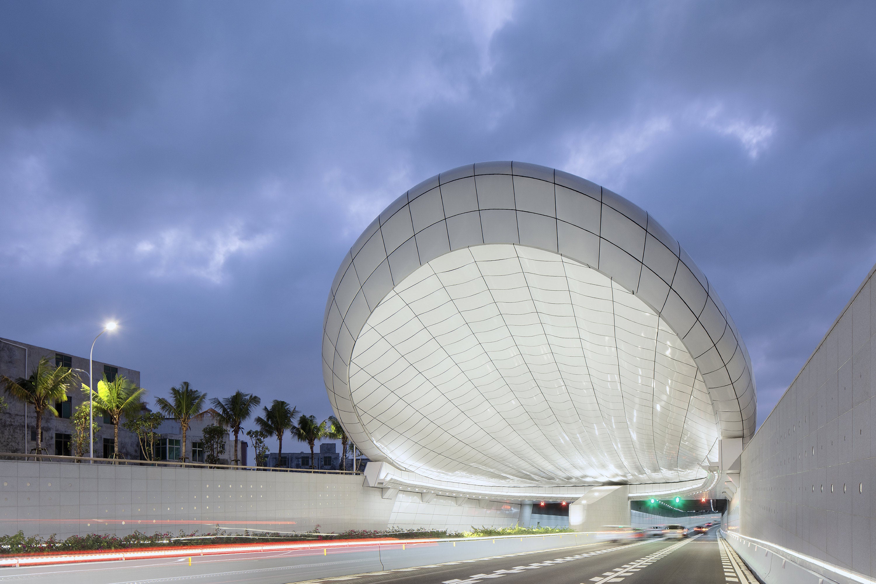 Penda China design madeleine-shaped canopy for an underwater tunnel