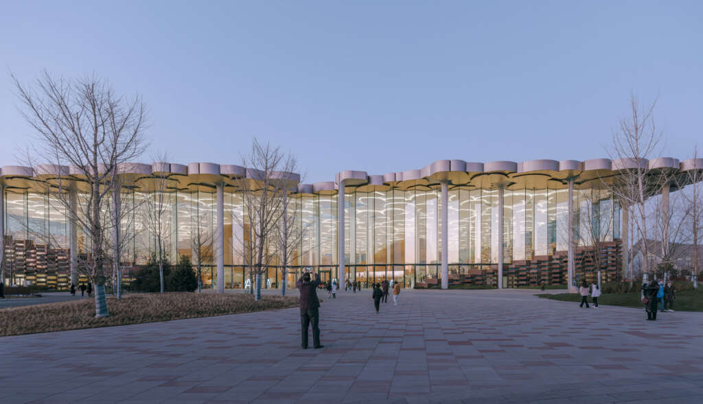 Snøhetta unveils the world's largest climatized reading space with their new Beijing City Library
