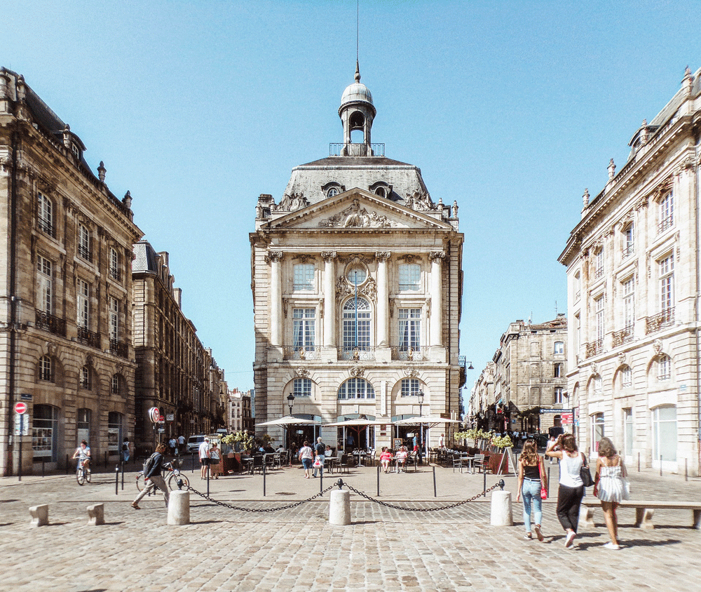 The MUST-SEE Architecture in Bordeaux