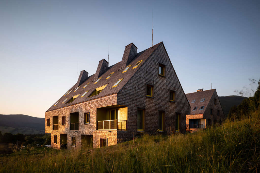 Atelier CL3 design shingled residences in rural Czech Republic