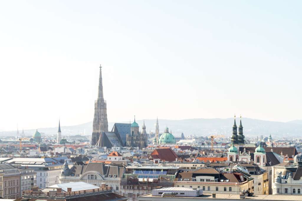 The MUST-SEE Architecture in Vienna
