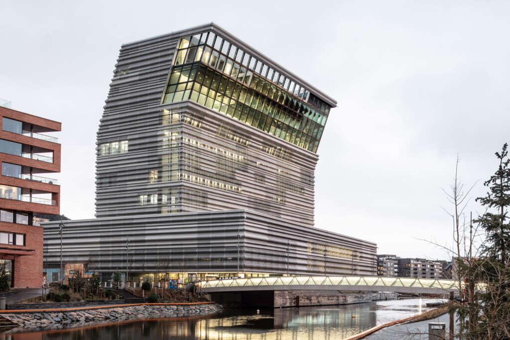 The new MUNCH Museum rises over the Oslo skyline