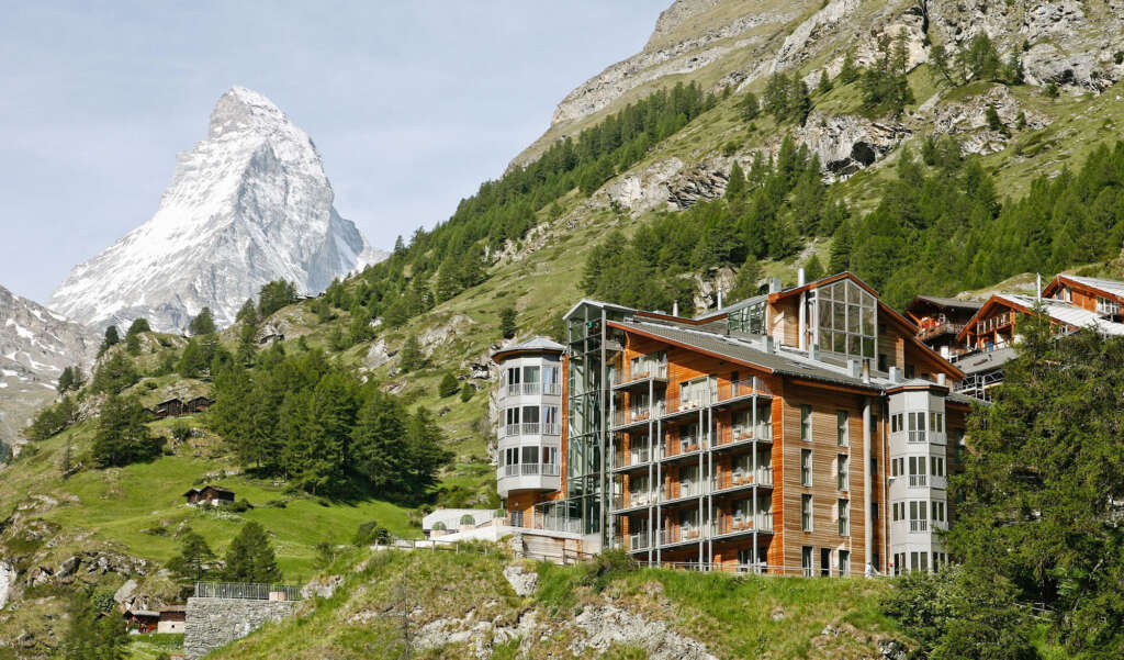 Nestled in the heart of the romantic Visper Valley, The Omnia offers easy access to Zermatt’s brilliant white ski slopes