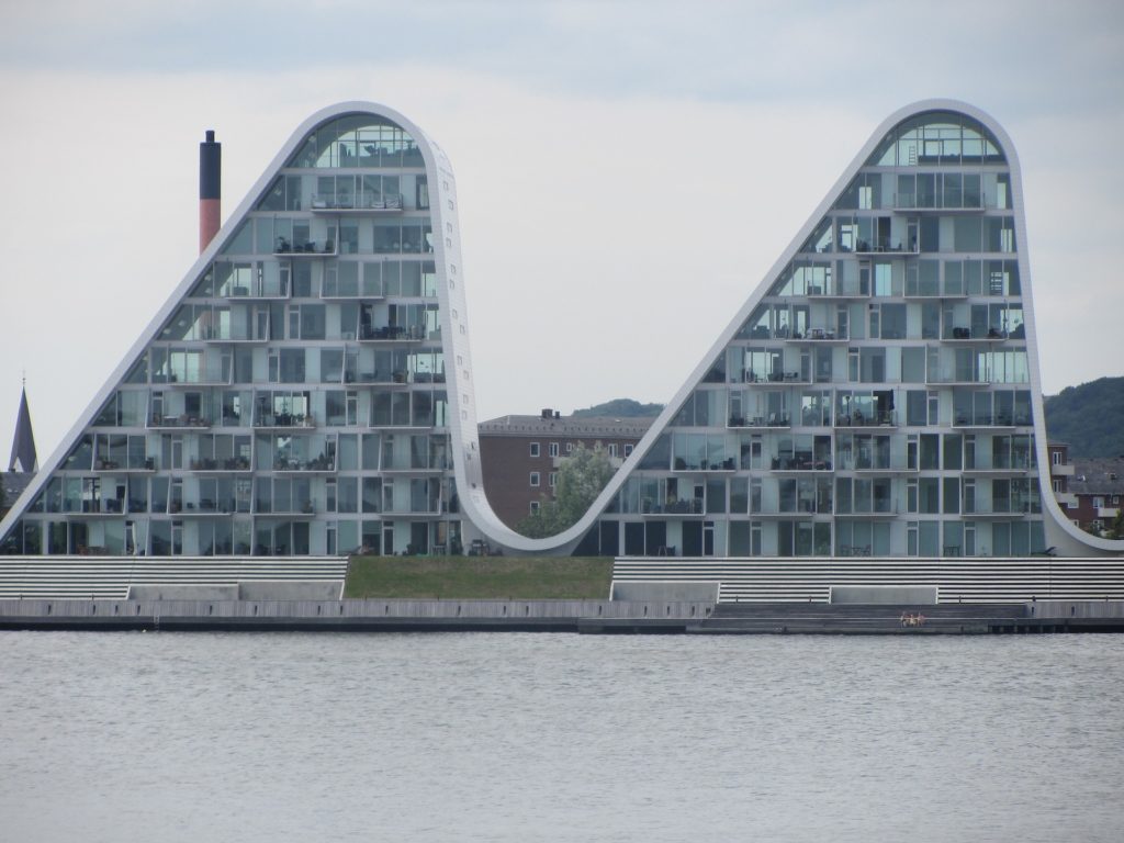 The MUST-SEE Architecture in Vejle